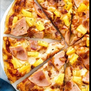 18" HAWAIIAN PIZZA