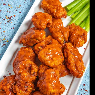 LARGE CHEESE W/ 1 TOPPING & BONELESS WINGS